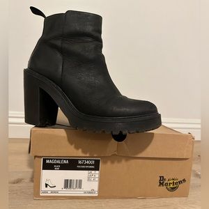 Doc Martin’s Chelsea Magdalena Heeled Genuine Leather Boots Size 9